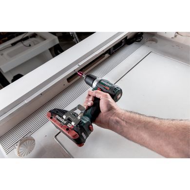 Комбинированный набор METABO 18в отвертка BS 18 L BL + ключ SSW 18 LT 300 BL 2x2 1x4Ah