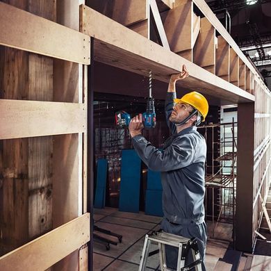 Аккумуляторная ударная дрель-шуруповёрт Bosch Professional GSB 18V-50