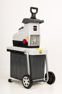 ИЗМЕЛЬЧИТЕЛЬ ВЕТОК 2800W 44мм, РЕЗАК ПЛОТТЕР, SHE280S-BOX-G