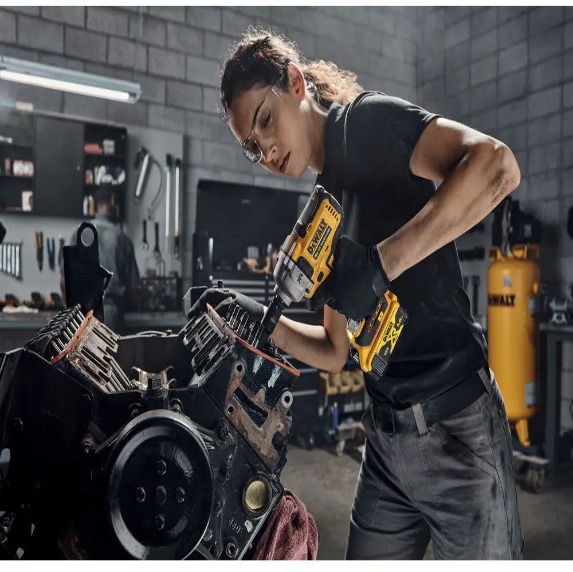 Гайковерт DeWALT DCF891N, общий вид