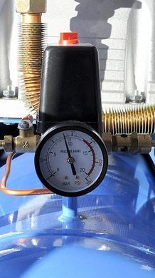 Повітряний компресор 300л 5,5 HP