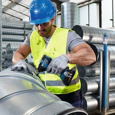 Акумуляторний ударний гайковерт - без акумулятора та зарядного пристрою Bosch Professional GDR 18V-200
