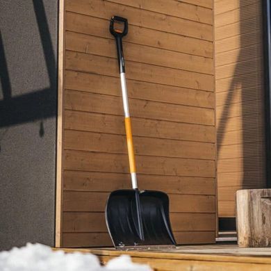 FISKARS ЛОПАТА ДЛЯ СНЕГА ТЕЛЕСКОПИЧЕСКАЯ РУЧКА X-SERIES