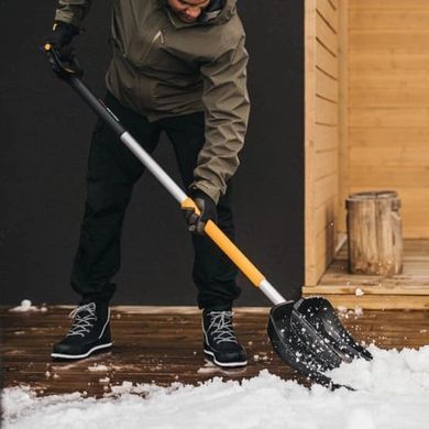 FISKARS ЛОПАТА ДЛЯ СНЕГА ТЕЛЕСКОПИЧЕСКАЯ РУЧКА X-SERIES
