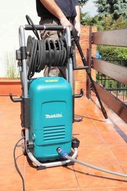 MAKITA МИЙКА 2500W HW151 150BAR