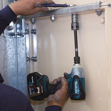 MAKITA КЛЮЧ УДАРНИЙ 1/2" 18V DTW251Z 230Nm КІЛЬЦЕ