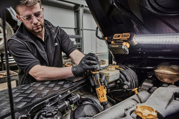 Аккумуляторный гайковерт DeWALT DCF503EN