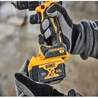 Дриль-шуруповерт акумуляторна безщіткова ударна DeWALT DCD805P2T