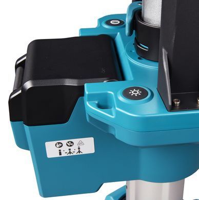 Аккумуляторная строительная зональная лампа телескопическая MAKITA DML814 BODY
