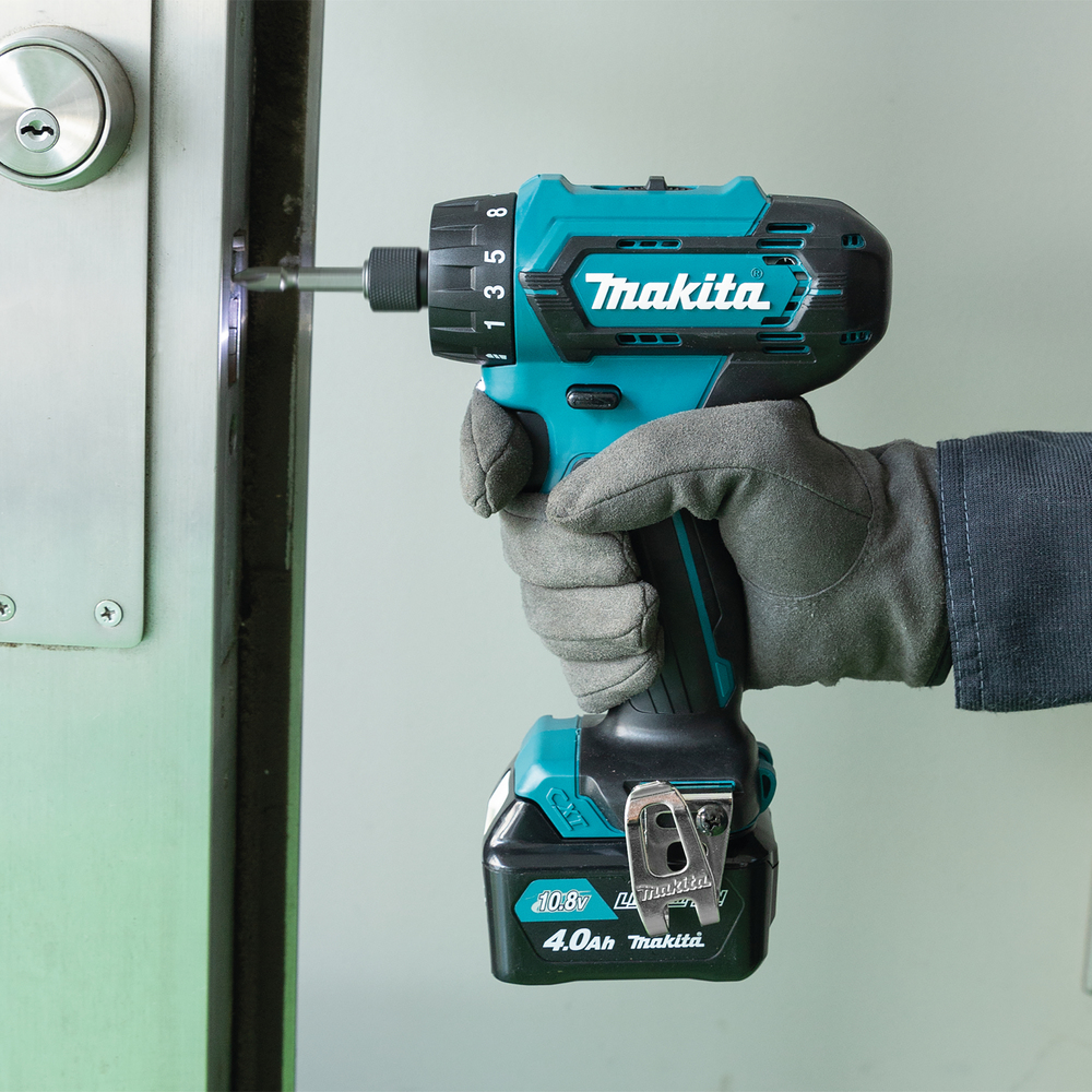 Акумуляторний дриль-шуруповерт Makita DF033DSAE 12 В, 2 акумулятори 2 Ач