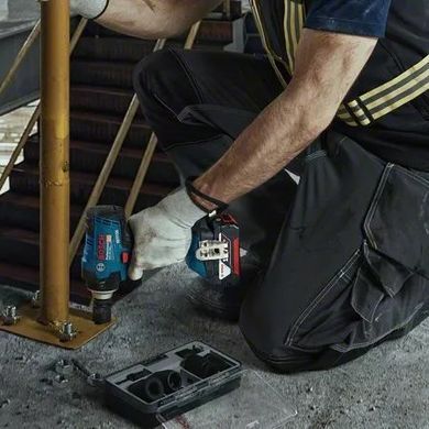 Акумуляторний ударний гайковерт Bosch Professional GDS 18V-400