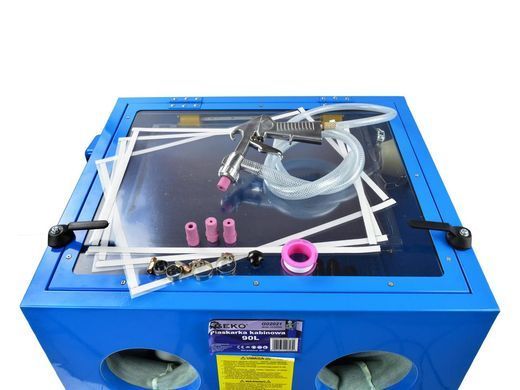 Пескоструйный аппарат камерный 90 л Geko G02021