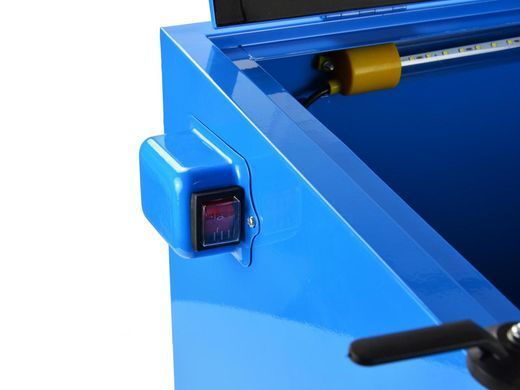 Пескоструйный аппарат камерный 90 л Geko G02021