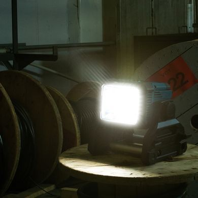 MAKITA ЛАМПА DML811 18V/14,4V/AC 3000lm