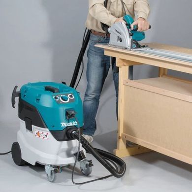 Хозяйственный пылесос Makita VC4210M