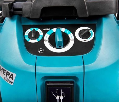 Хозяйственный пылесос Makita VC4210M