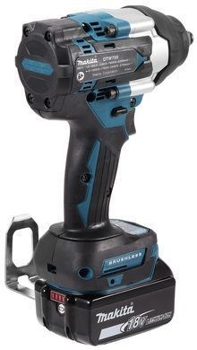 MAKITA КЛЮЧ УДАРНИЙ 1/2" 18V DTW700RTJ 700Nm 2x5,0Ah КІЛЬЦЕ