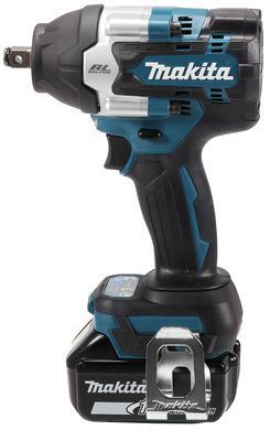 MAKITA КЛЮЧ УДАРНИЙ 1/2" 18V DTW700RTJ 700Nm 2x5,0Ah КІЛЬЦЕ