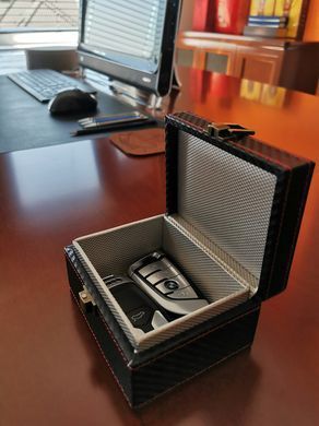Скринька для ключів 11,5x9x6см /BOX CARBON/ Mar-Pol M90148