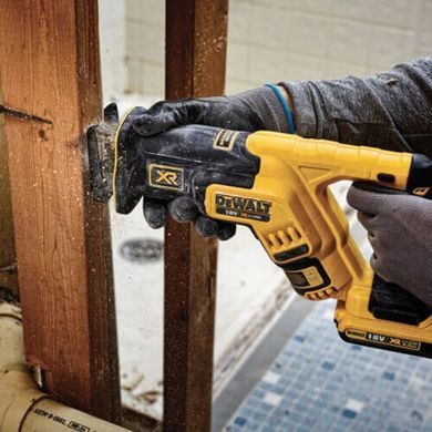 Пила шабельна акумуляторна DeWalt DCS367N (без акумулятора і зарядного пристрою)