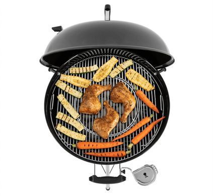 Угольный гриль Master Touch GBS E-5755 Weber