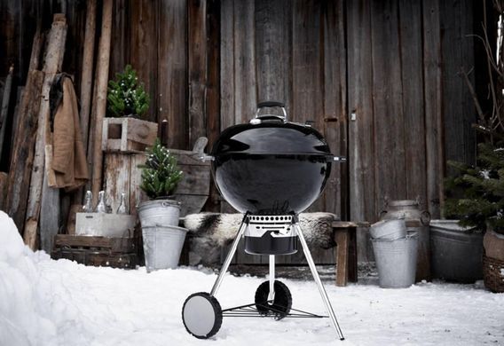 Угольный гриль Master Touch GBS E-5755 Weber