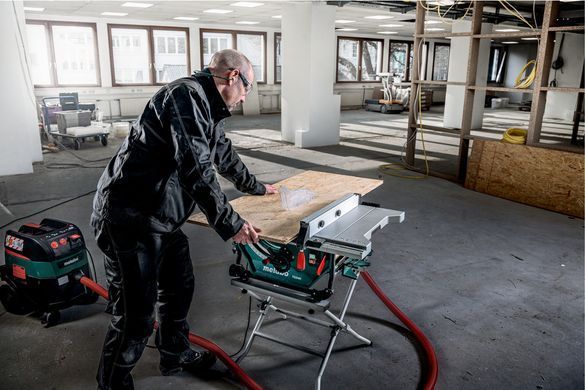 Циркулярная настольная пила Metabo TS 254 M