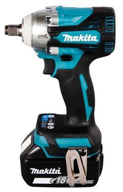 MAKITA КЛЮЧ УДАРНИЙ 1/2" 18V DTW300RTJ 330Nm 2x5,0Ah КІЛЬЦЕ
