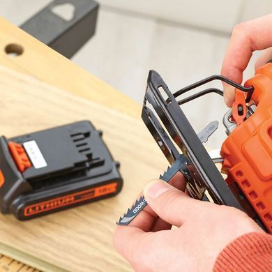 Електролобзик акумуляторний Black Decker 18V