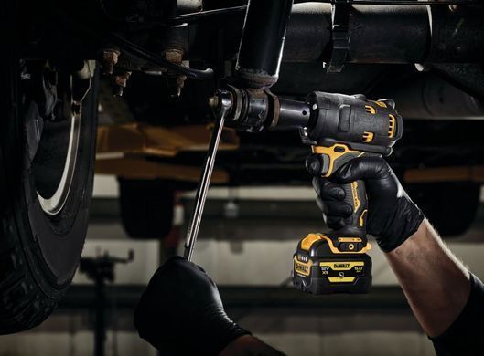 Гайковерт ударний акумуляторний безщітковий DeWALT DCF901P2