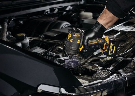 Гайковерт ударний акумуляторний безщітковий DeWALT DCF901P2