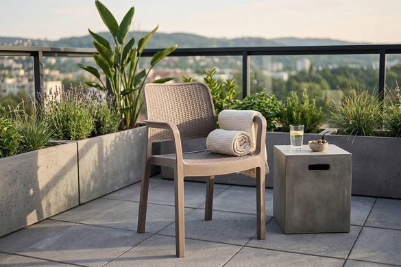 Кресло садовое SAMANNA cappuccino из полипропилена под ротанг для террасы и сада Keter