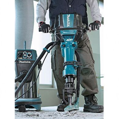 Отбойный молоток Makita HM1812
