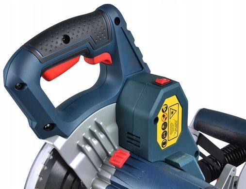 BOSCH ПИЛА ТОРЦЮВАЛЬНА 216мм/1600Вт GCM 8SJL