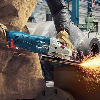 Болгарка (угловая шлифмашина) Bosch Professional GWS 24-230 JZ