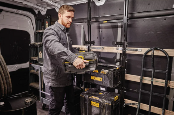 DEWALT ЯЩИК TOUGHSYSTEM 2,0 DS400