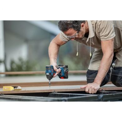 Ударний гайковерт Bosch Professional GDR 18V-200 C SOLO