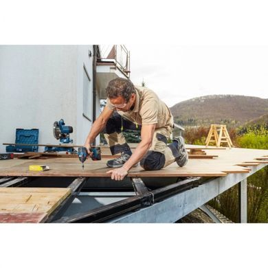 Ударний гайковерт Bosch Professional GDR 18V-200 C SOLO