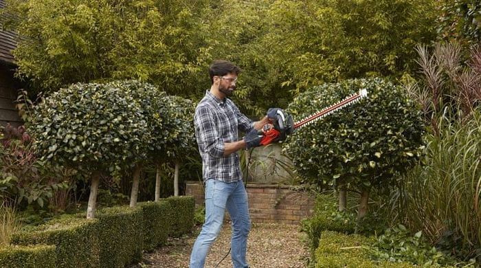 Электрический кусторез Black Decker 600 Вт