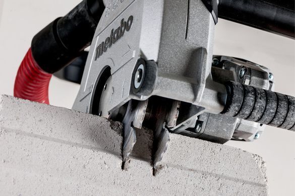 METABO ШТРОБОРЕЗ 125мм/1900Вт MFE 40 +2 АЛМАЗНЫХ ДИСКА, КЕЙС