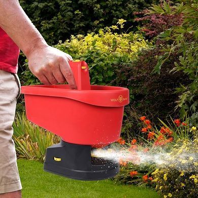 Сівалка Wolf Garten на батарейках для газону і добрив We-B