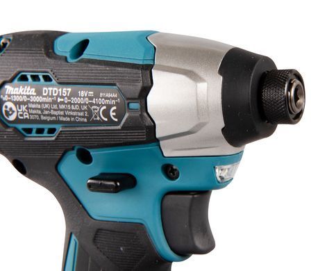 Аккумуляторный ударный гайковерт MAKITA DTD157RFJ 140 Нм 1/4" HEX LXT 18 В Li-Ion XPT BLDC + 2 аккумулятора по 3,0 Ач + зарядное устройство + кейс MAKPAC