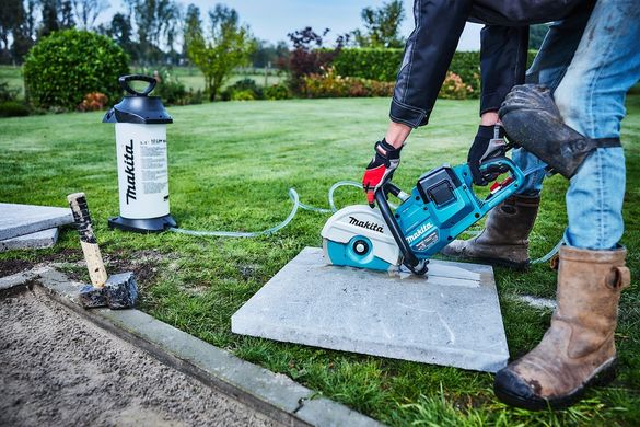 Циркулярна пила Makita DCE090T2X1