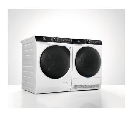 Сушилка Electrolux EW9HEU189BP PerfectCare 900 &mdash; 63,8 см, 9 кг