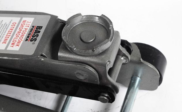 Підйомник низькопрофільний домкрат 2.5 т з насадками Bass Polska 3377