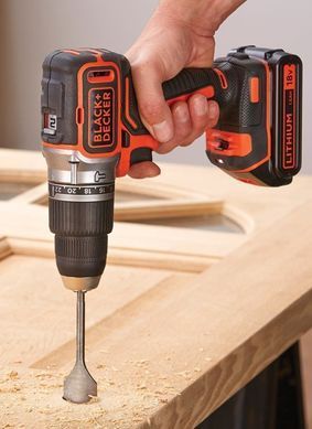 Дриль-шуруповерт акумуляторний безщітковий ударний BLACK&DECKER BL188KB
