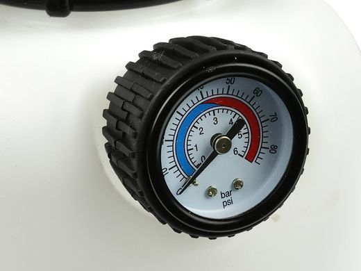 Комплект для замены тормозной жидкости Geko G02732